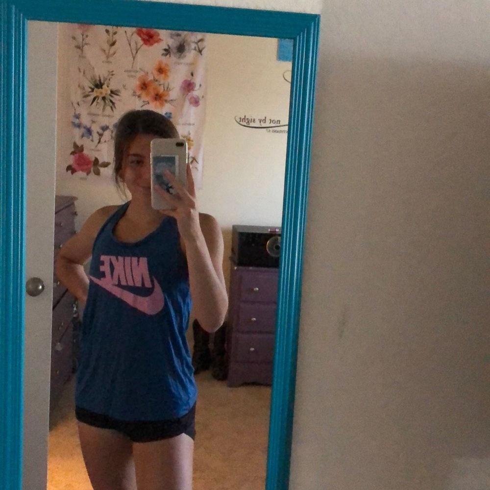 NIKE WORKOUT TANK